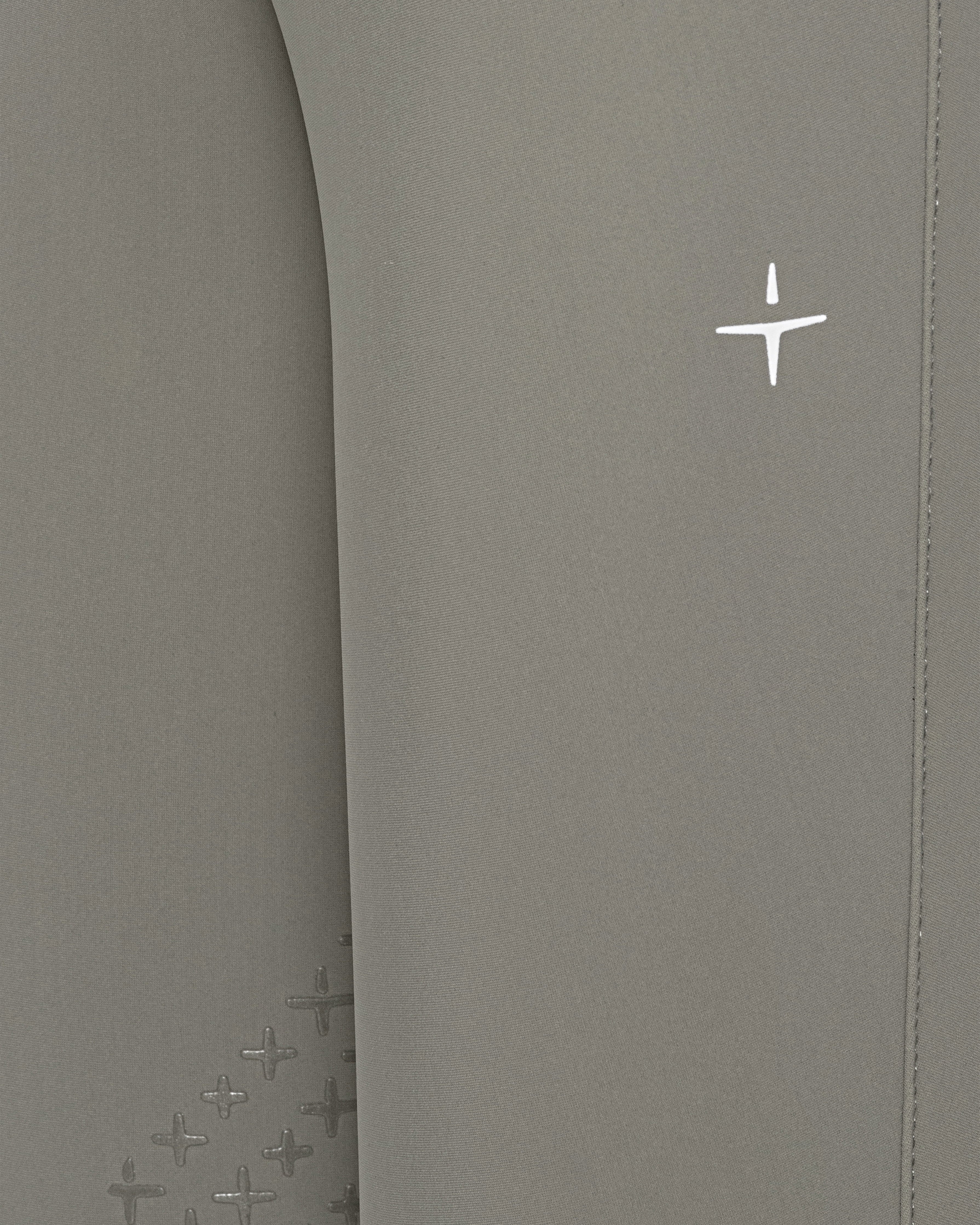 BRW19_KG_JE-ERGREY_2.jpg