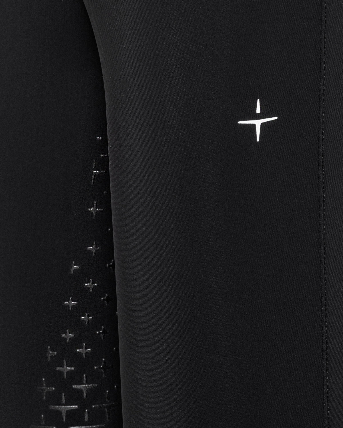 BRW23_FG_JE-BLACK_2.jpg