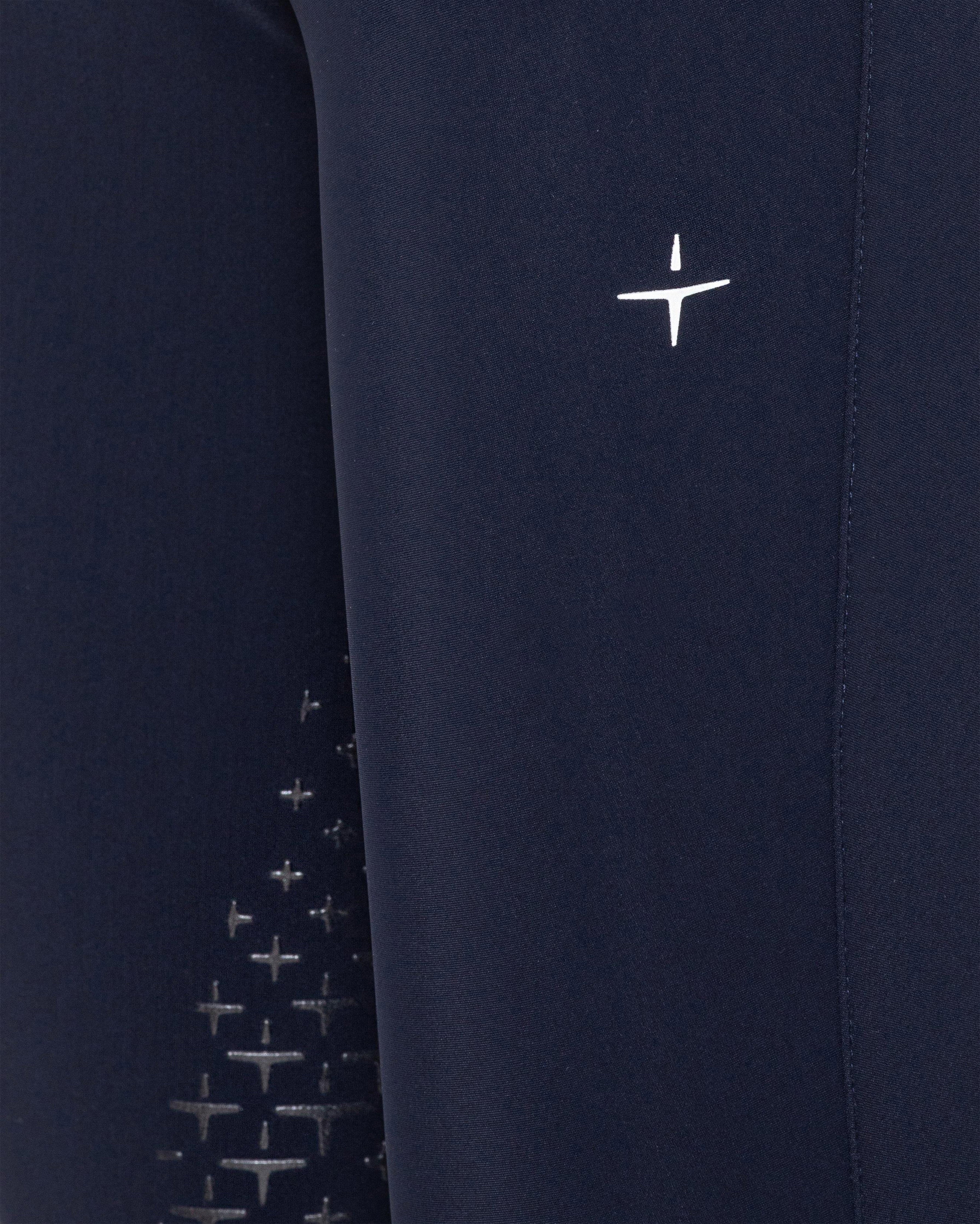 BRW23_FG_JE-NAVY_2.jpg