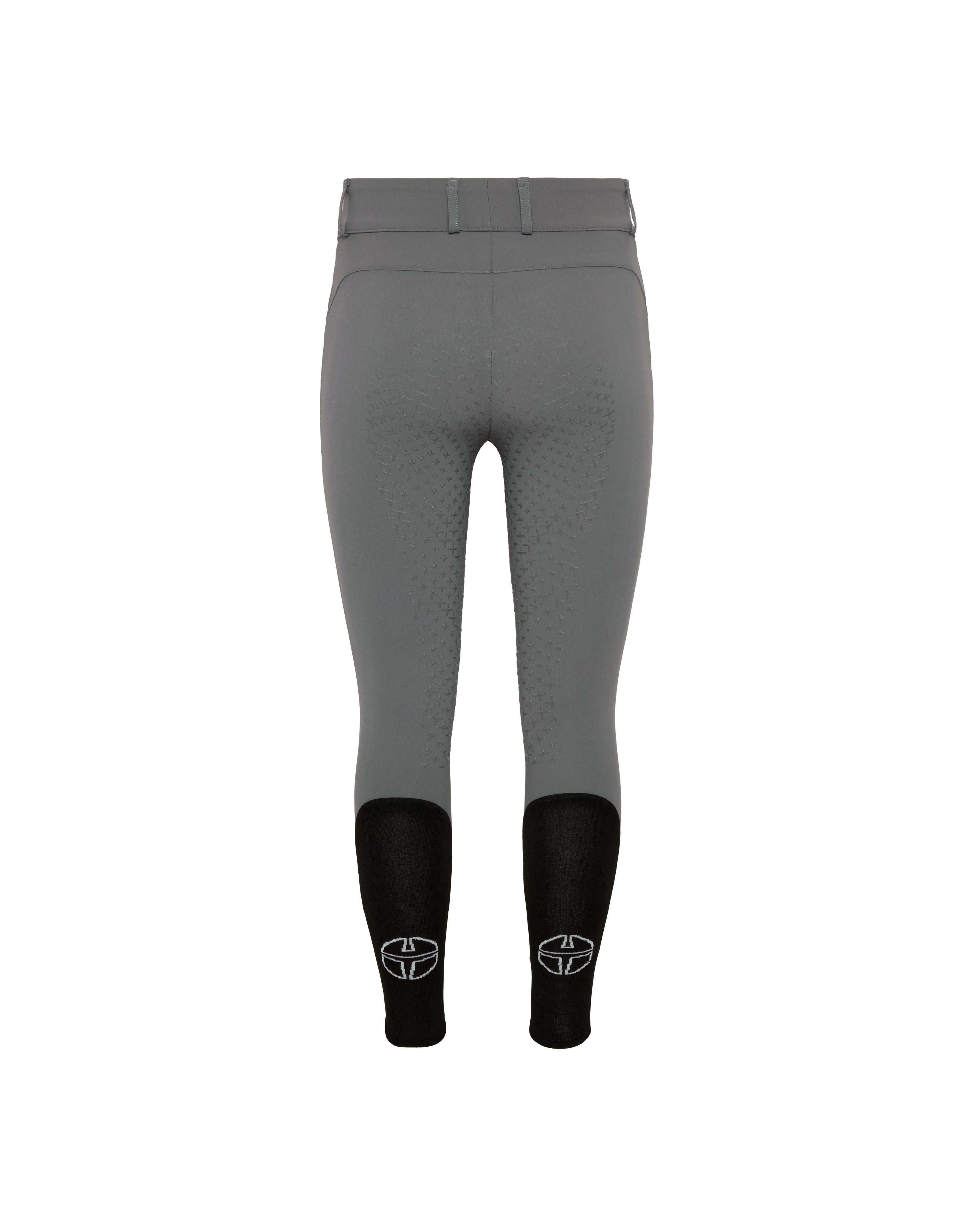 BRW23_FG_JE-STONEGREY_1.jpg