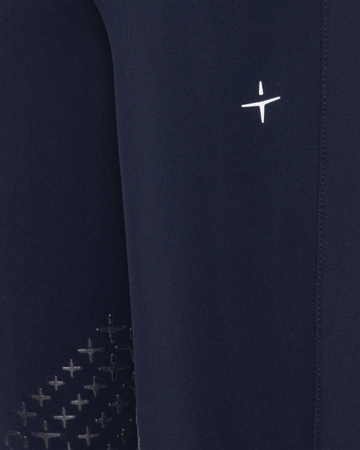 BRW23_KG_JE-NAVY_2.jpg
