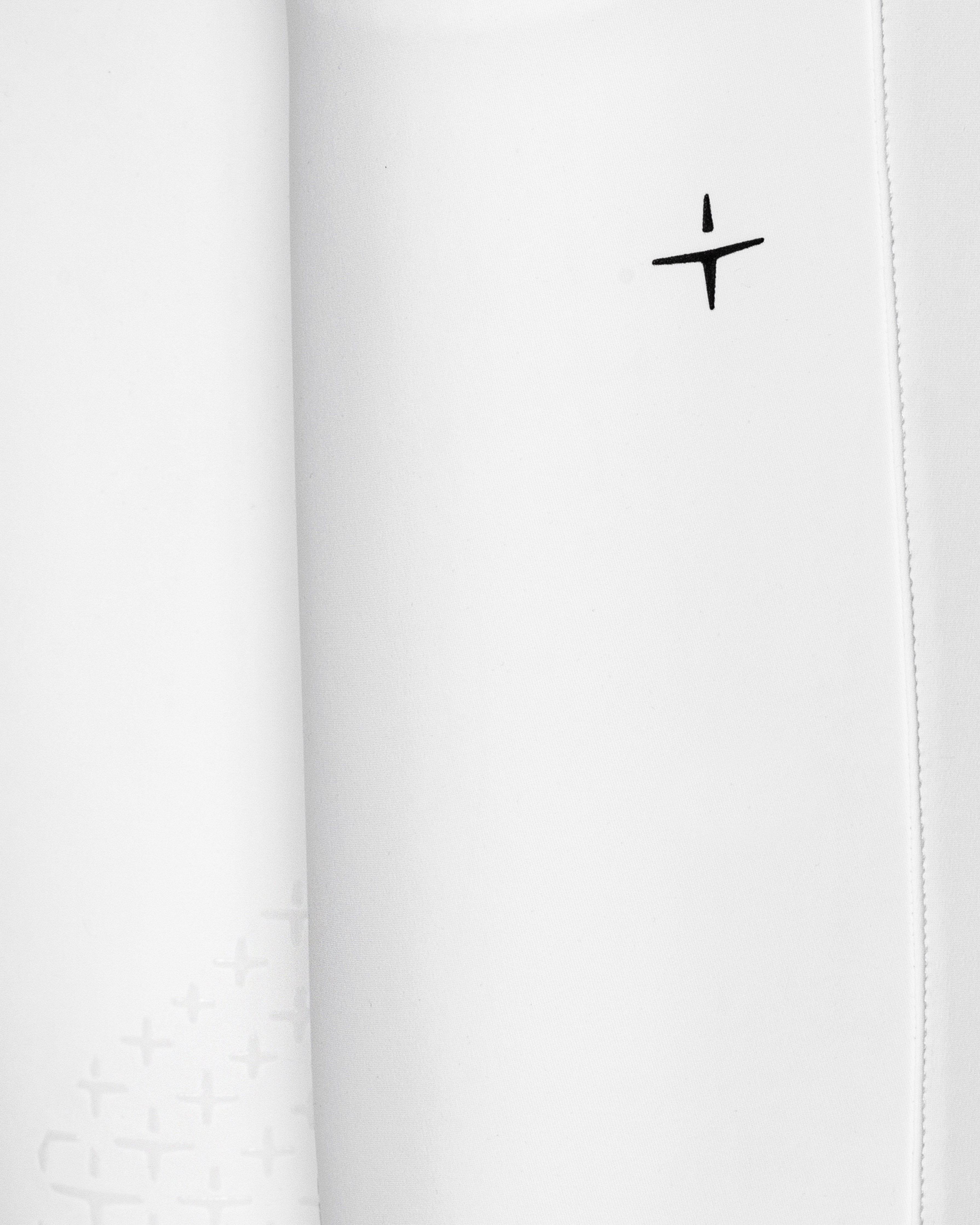BRW25_KG_JE-WHITE_2.jpg