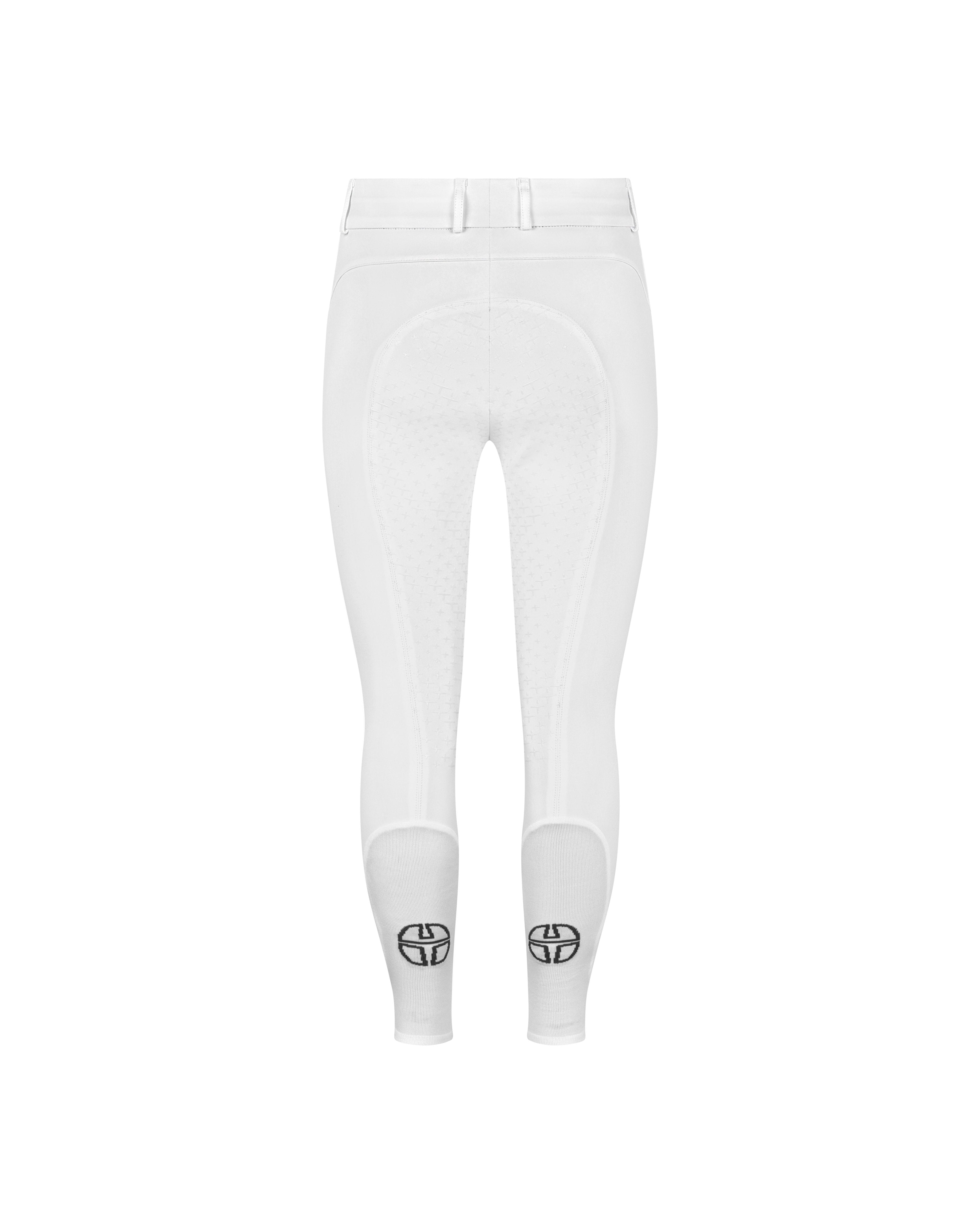 BRW30_FG_JE-WHITE_1.jpg