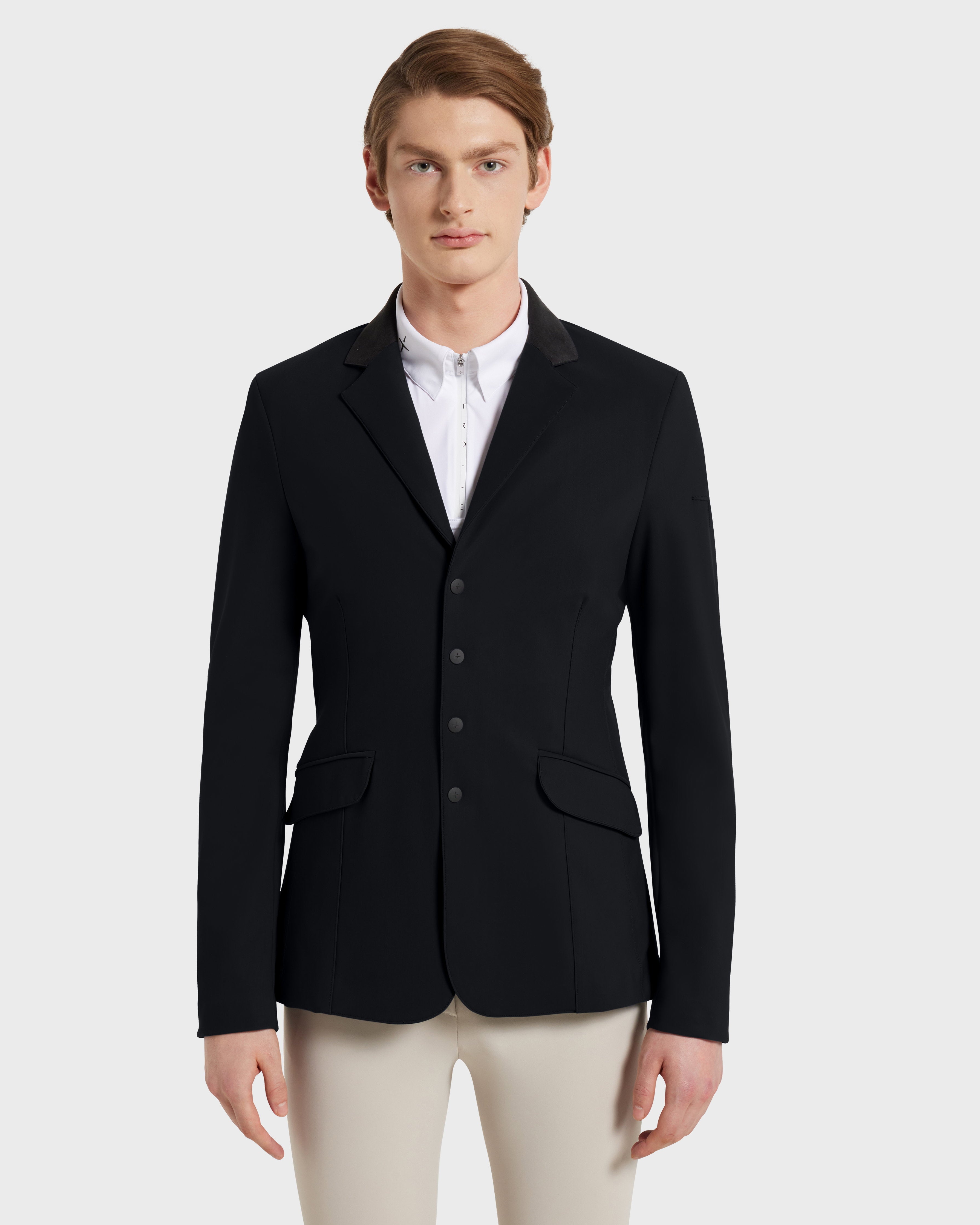 JCM18_JE-BLACK_6.jpg