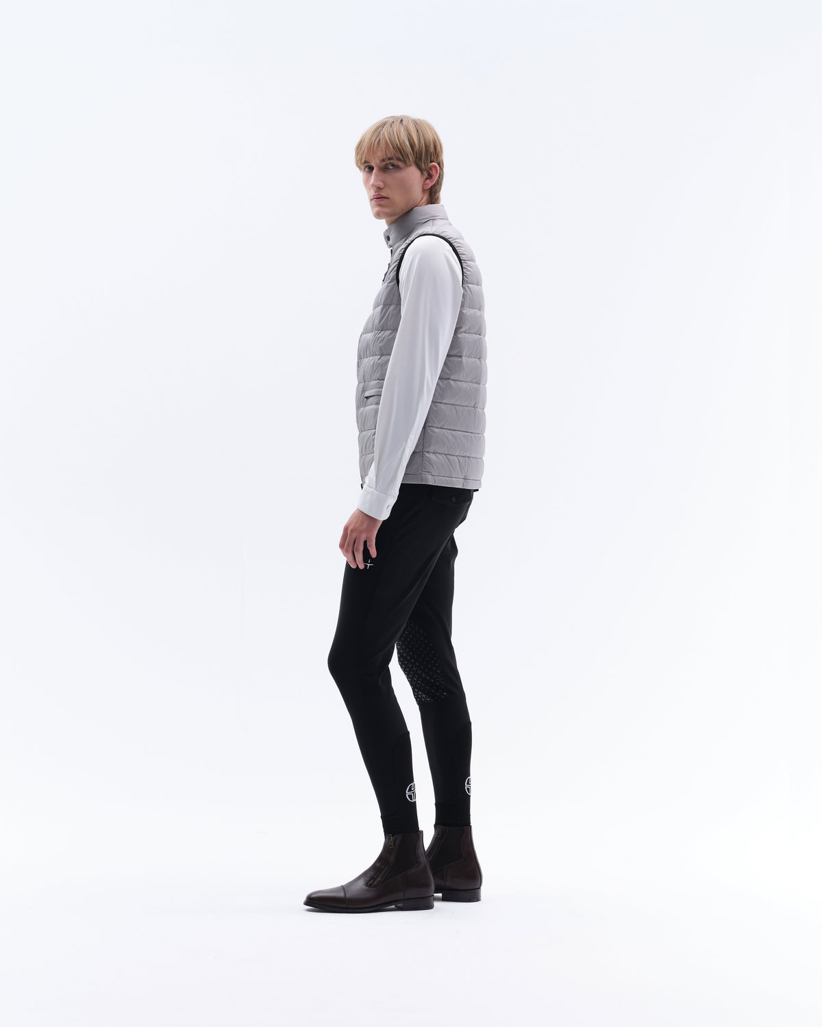 JCM38_NY-GREY_5.jpg