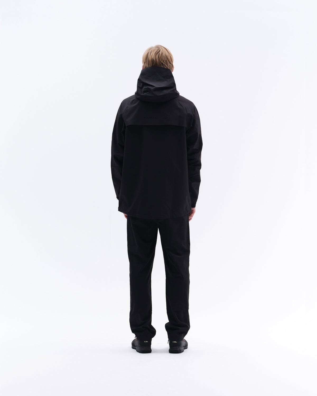 JCM41_NY-BLACK_6.jpg