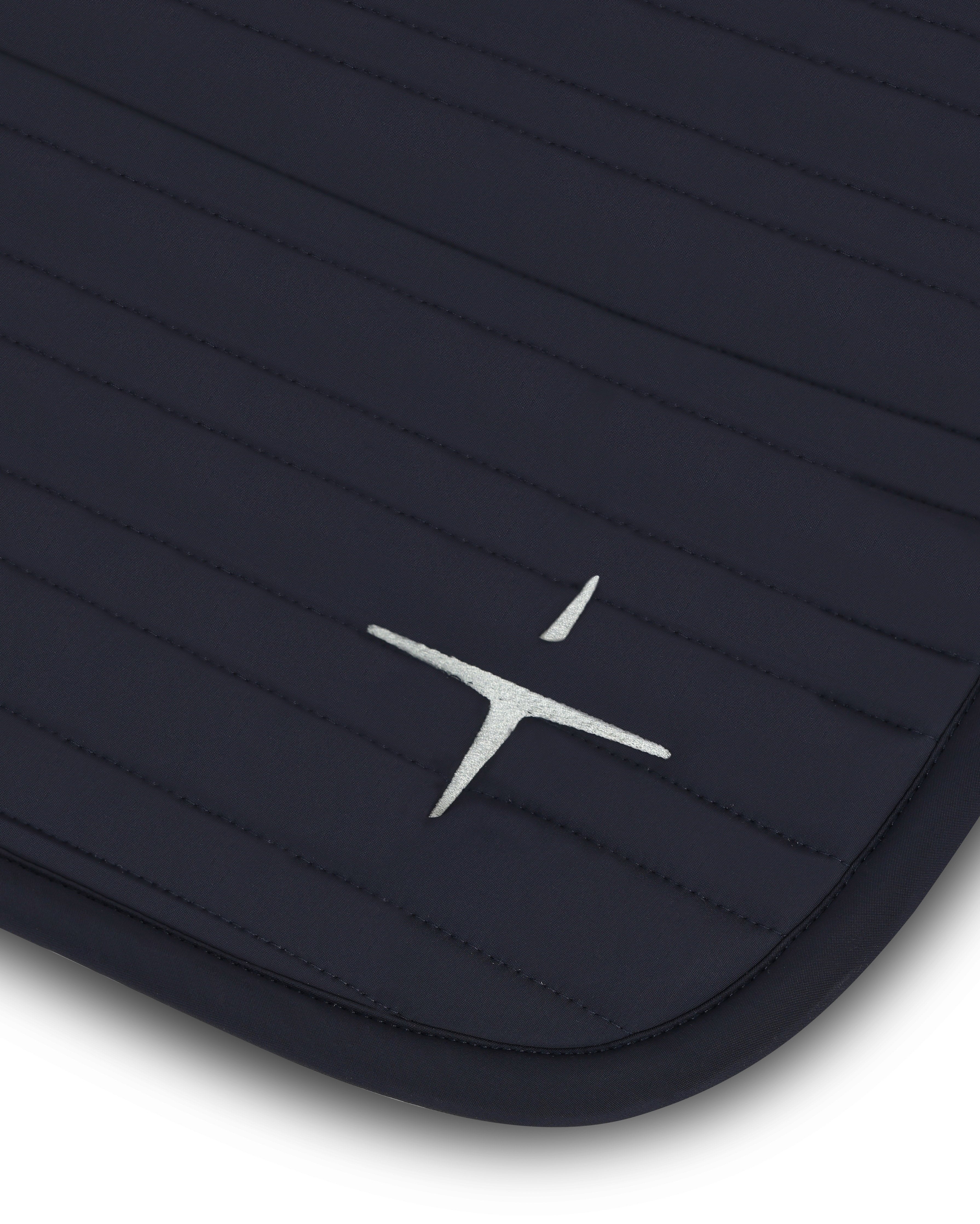 PAHD29_JE-NAVY_1.jpg