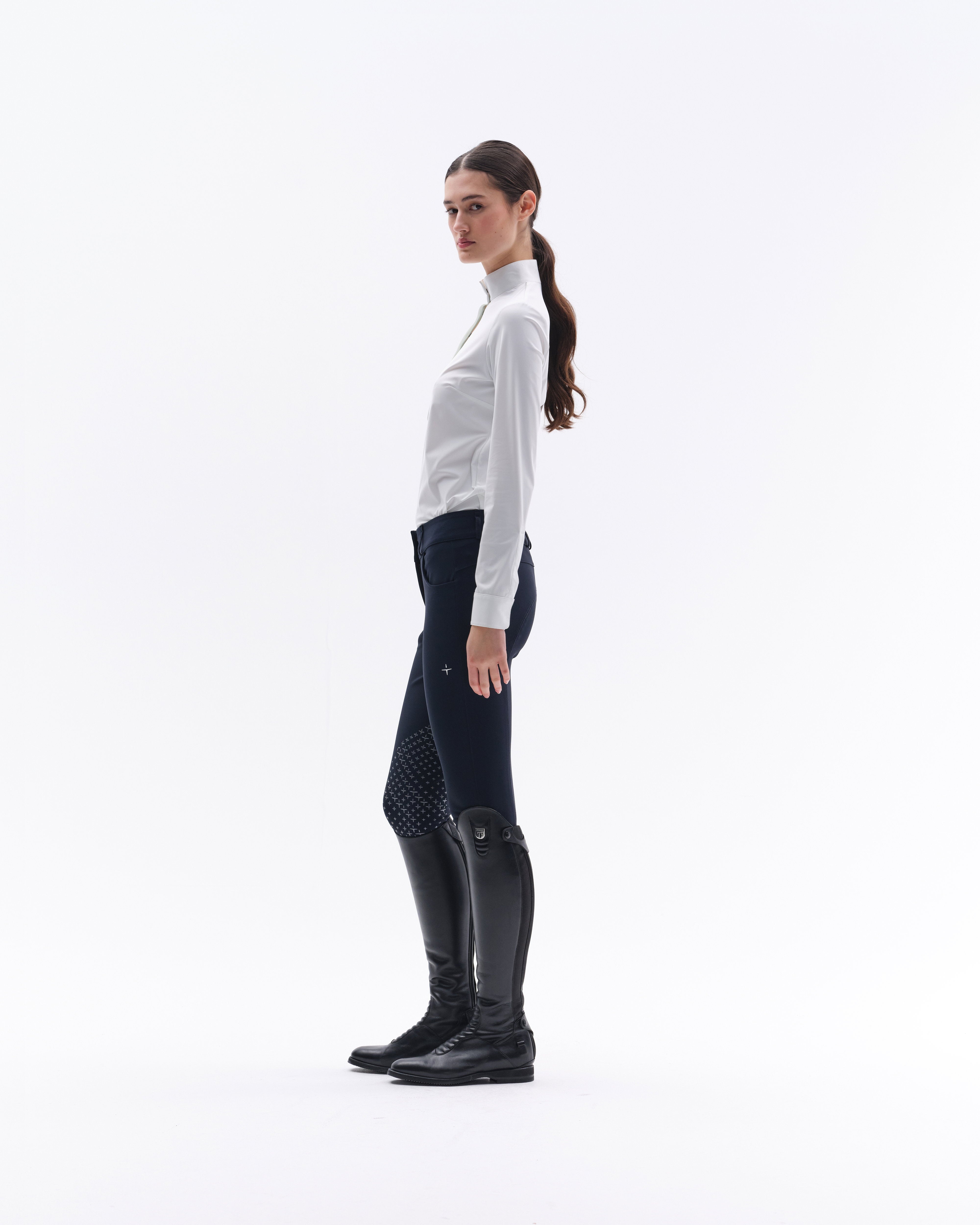 SHW06_JE-WHITE_4.jpg