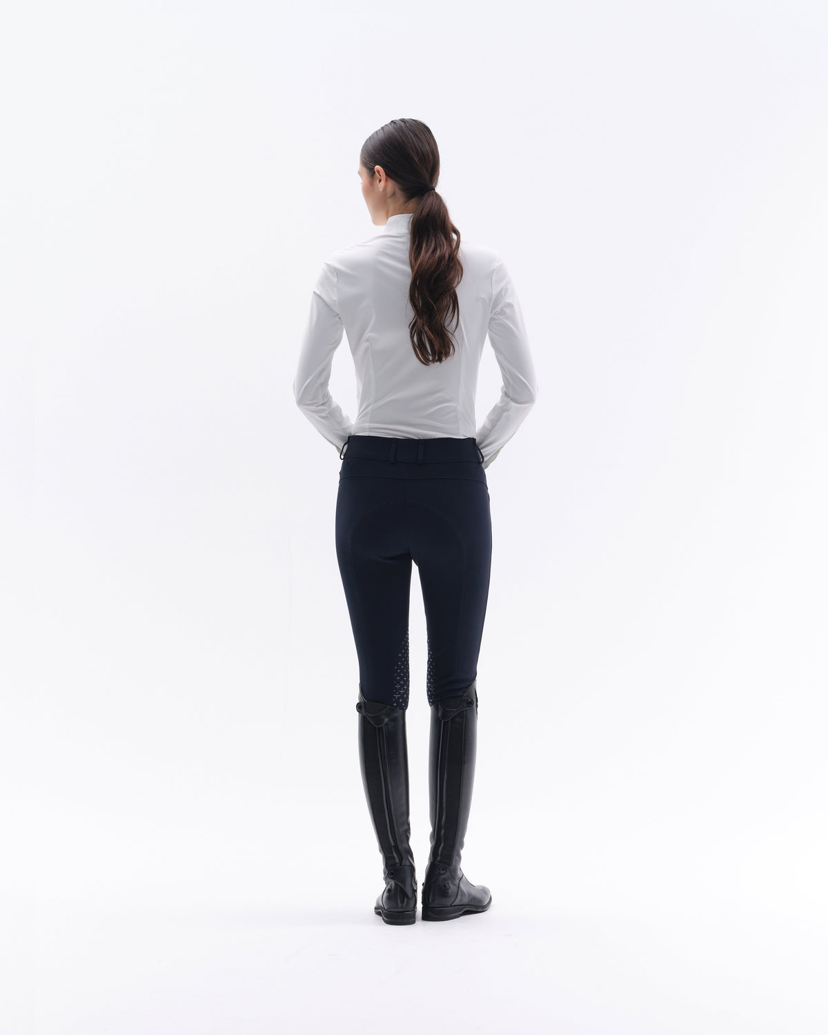 SHW06_JE-WHITE_5.jpg