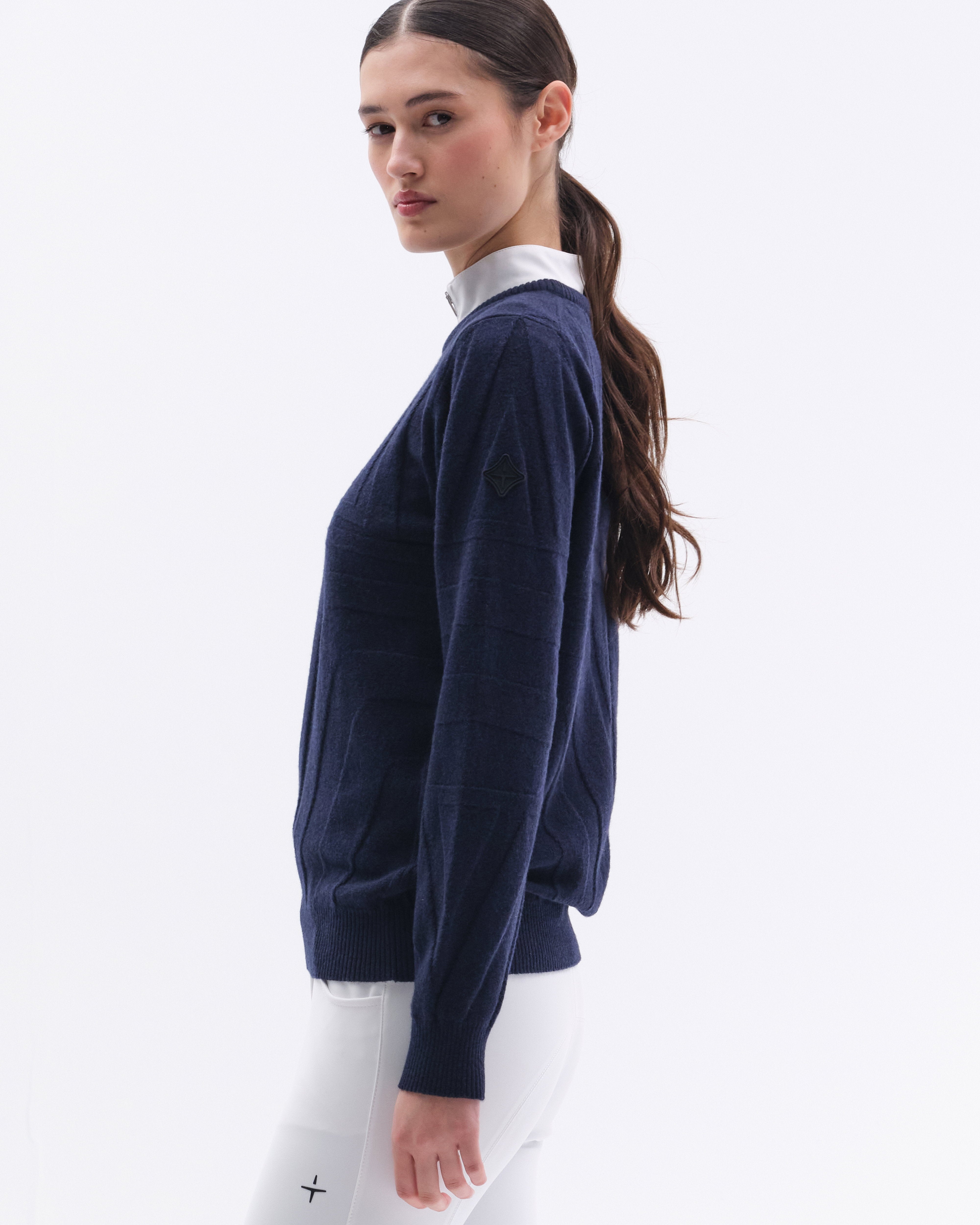 WOU24_KN-NAVY_8.jpg