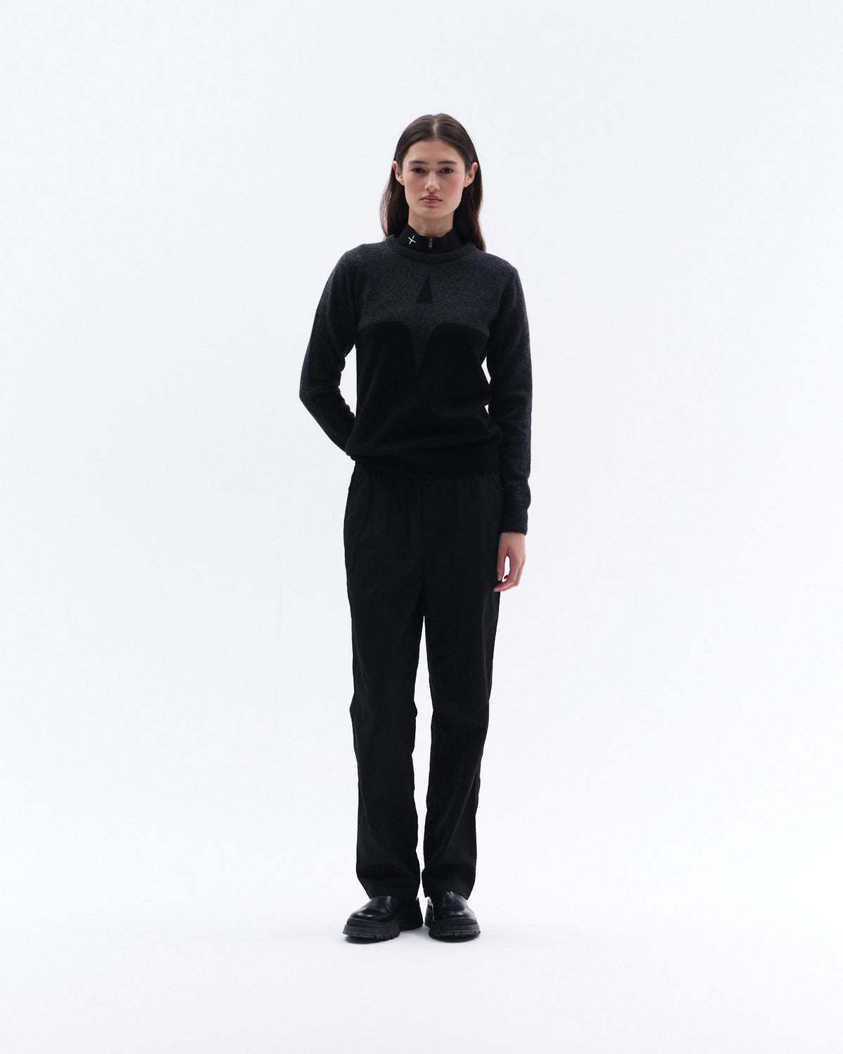 WOW16_KN-BLACK_2.jpg
