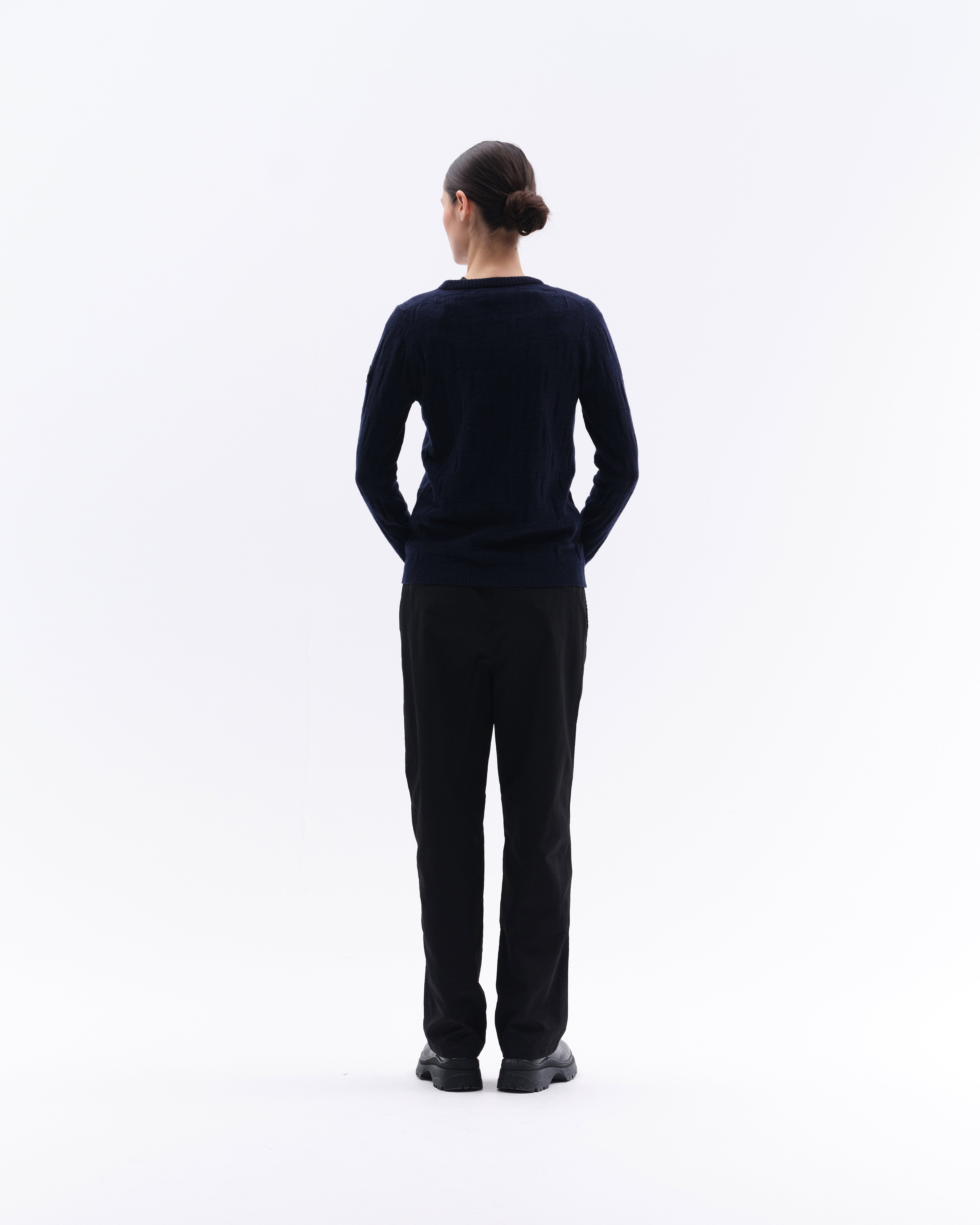 WOW25_KN-NAVY_6.jpg