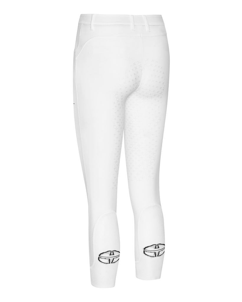 BRG02_FG_JE-WHITE_1