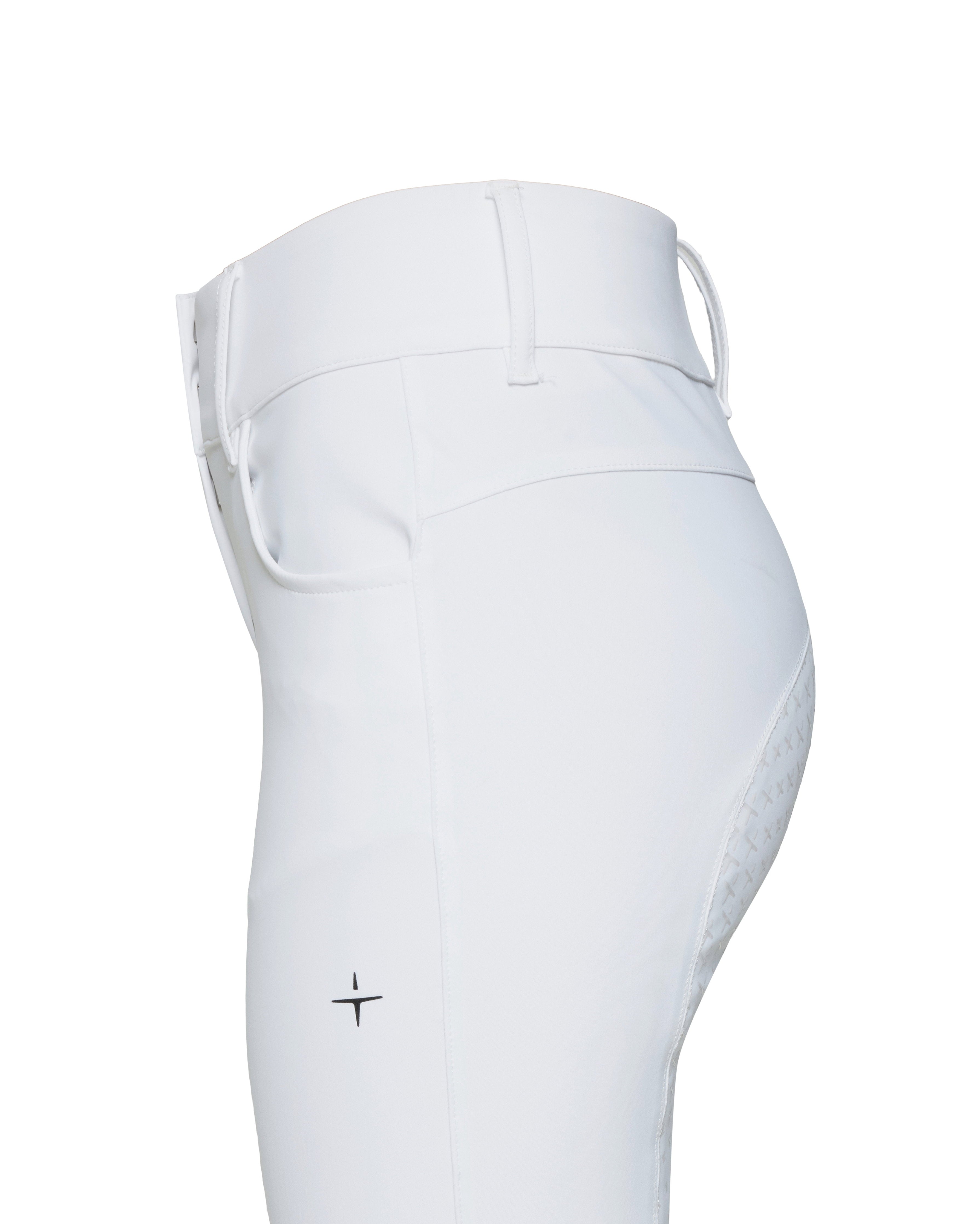 BRW25_FG_JE-WHITE_2.jpg