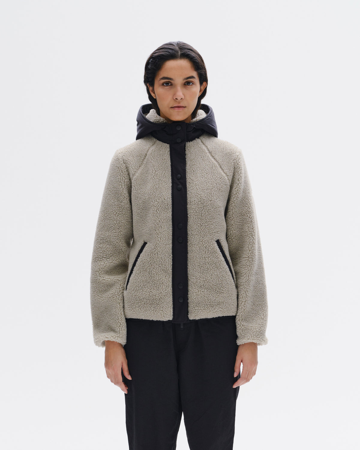 Model image - Hooded sherpa jacket Female - Terra Brown