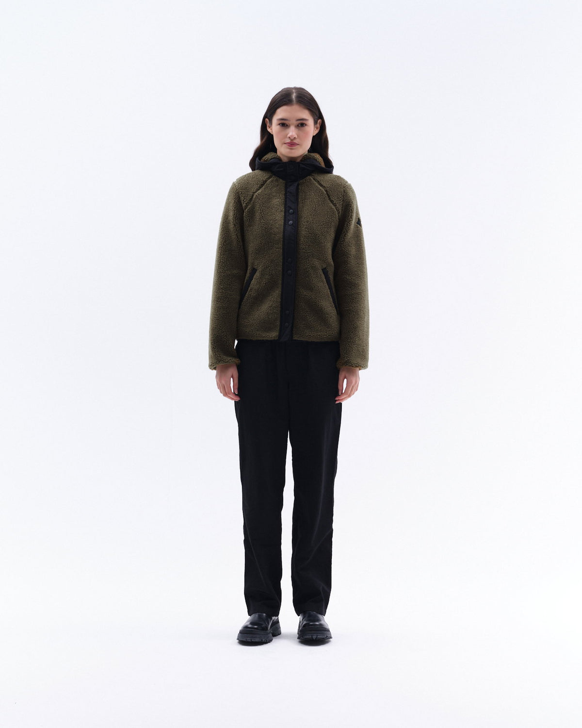 Model image - Hooded sherpa jacket Female - Terra Brown