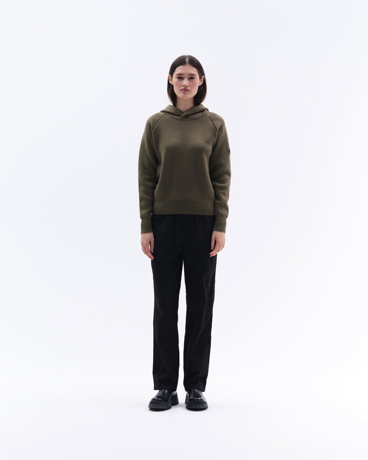 WOW12_KN-OLIVE_4.jpg