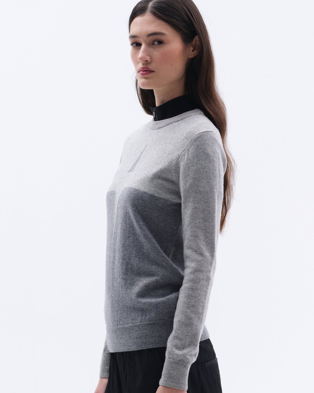 Model image - Cashmere & Wool star logo crew sweater - Rosa / Sand